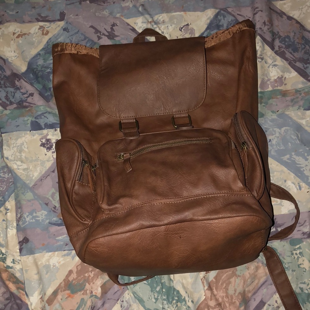 Backpack - Picture 3 of 5